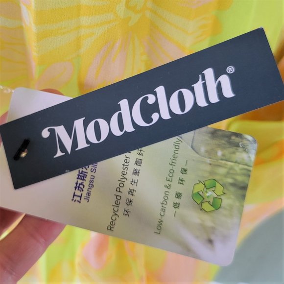 NWT MODCLOTH Floral Accordion Pleated Silky Chiffon Dress Medium M - Picture 5 of 5